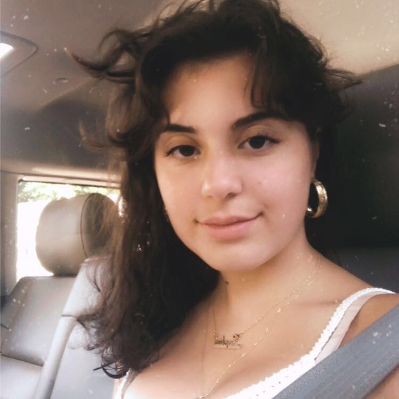 Meet your Posher! - Picture 1 of 1